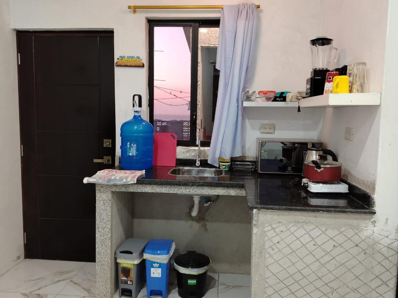 La Casa De Amelia Apartment Пуерто Бакерисо Морено Екстериор снимка